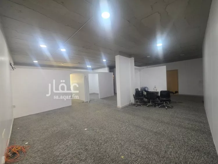 مكتب تجاري للإيجار في شارع طريق الامير محمد بن سعد بن عبد العزيز, حي الملقا, مدينة الرياض, منطقة الرياض صورة 2