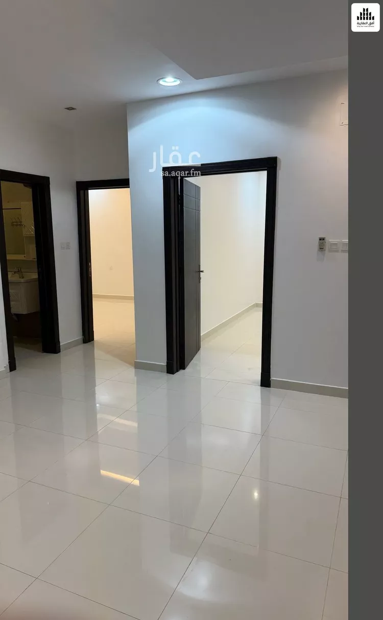 فيلا للإيجار في شارع عبدالوهاب الهادي, حي القيروان, مدينة الرياض, منطقة الرياض صورة 2