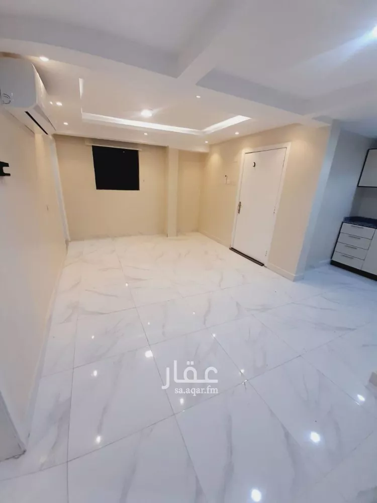 شقة للإيجار في شارع ابن صنعين, حي العليا, مدينة الرياض, منطقة الرياض صورة 2