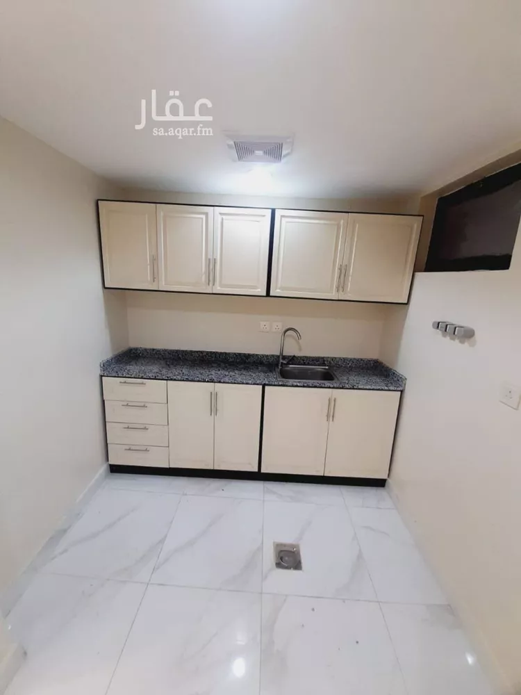 شقة للإيجار في شارع ابن صنعين, حي العليا, مدينة الرياض, منطقة الرياض صورة 4