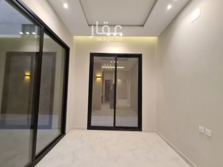دور للبيع في شارع أبي عبدالله الغرياني, حي عكاظ, مدينة الرياض, منطقة الرياض