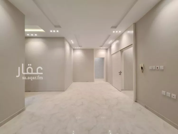 دور للبيع في شارع أبي عبدالله الغرياني, حي عكاظ, مدينة الرياض, منطقة الرياض صورة 4