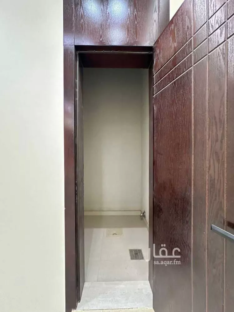 فيلا للبيع في شارع غير مسمي 491 0301, حي الفيصلية, مدينة الخرج, منطقة الرياض 17