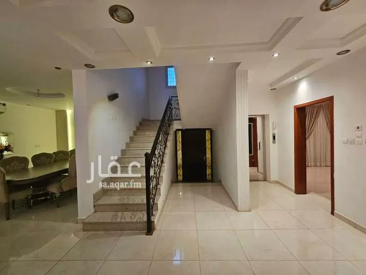 فيلا للبيع في شارع أبي الفضل الهمذاني, حي الزمرد, مدينة جدة, منطقة مكة المكرمة صورة 3