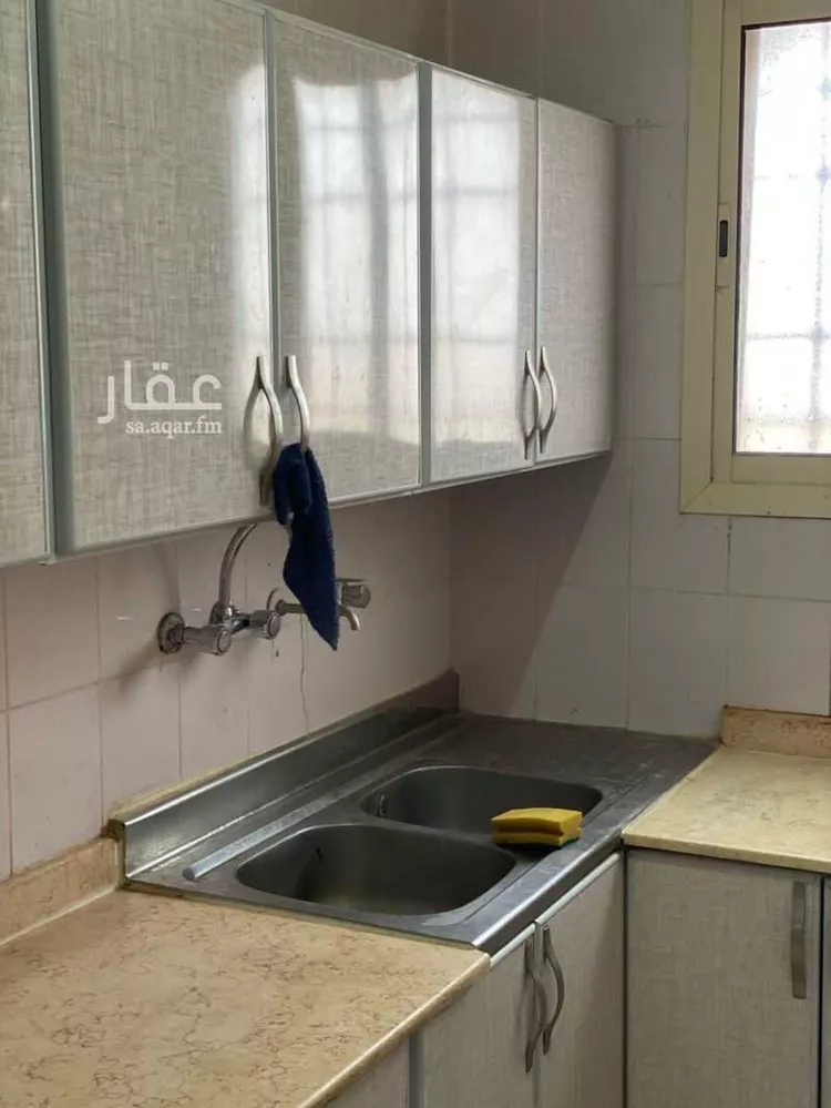 شقة للإيجار في شارع طريق الملك عبدالعزيز, حي التعليم, مدينة الرس, منطقة القصيم