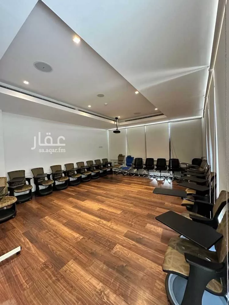 مكتب تجاري للإيجار في شارع ابي بكر الصديق الفرعي, حي الملك سلمان, مدينة الرياض, منطقة الرياض 22