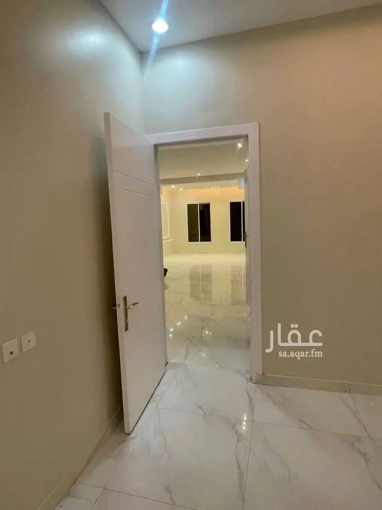 فيلا للإيجار في شارع عبدالرحمن السمعاني, حي الرمال, مدينة الرياض, منطقة الرياض صورة 4