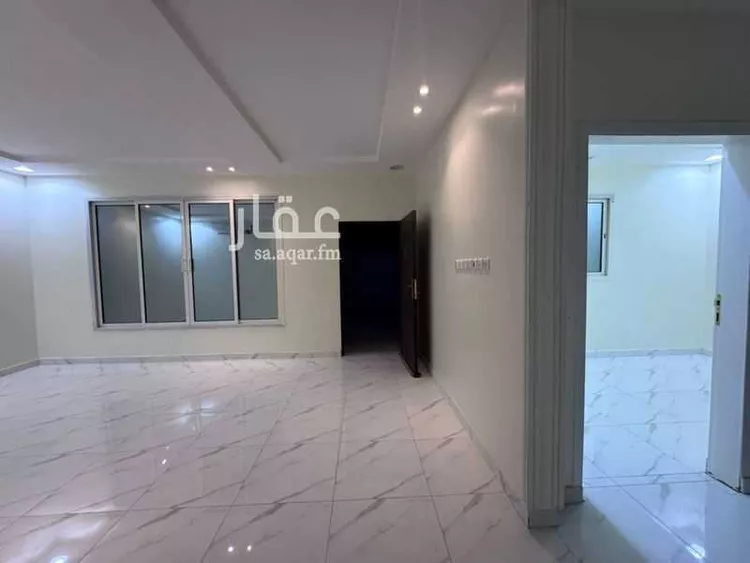 فيلا للإيجار في شارع عبدالرحمن السمعاني, حي الرمال, مدينة الرياض, منطقة الرياض صورة 2