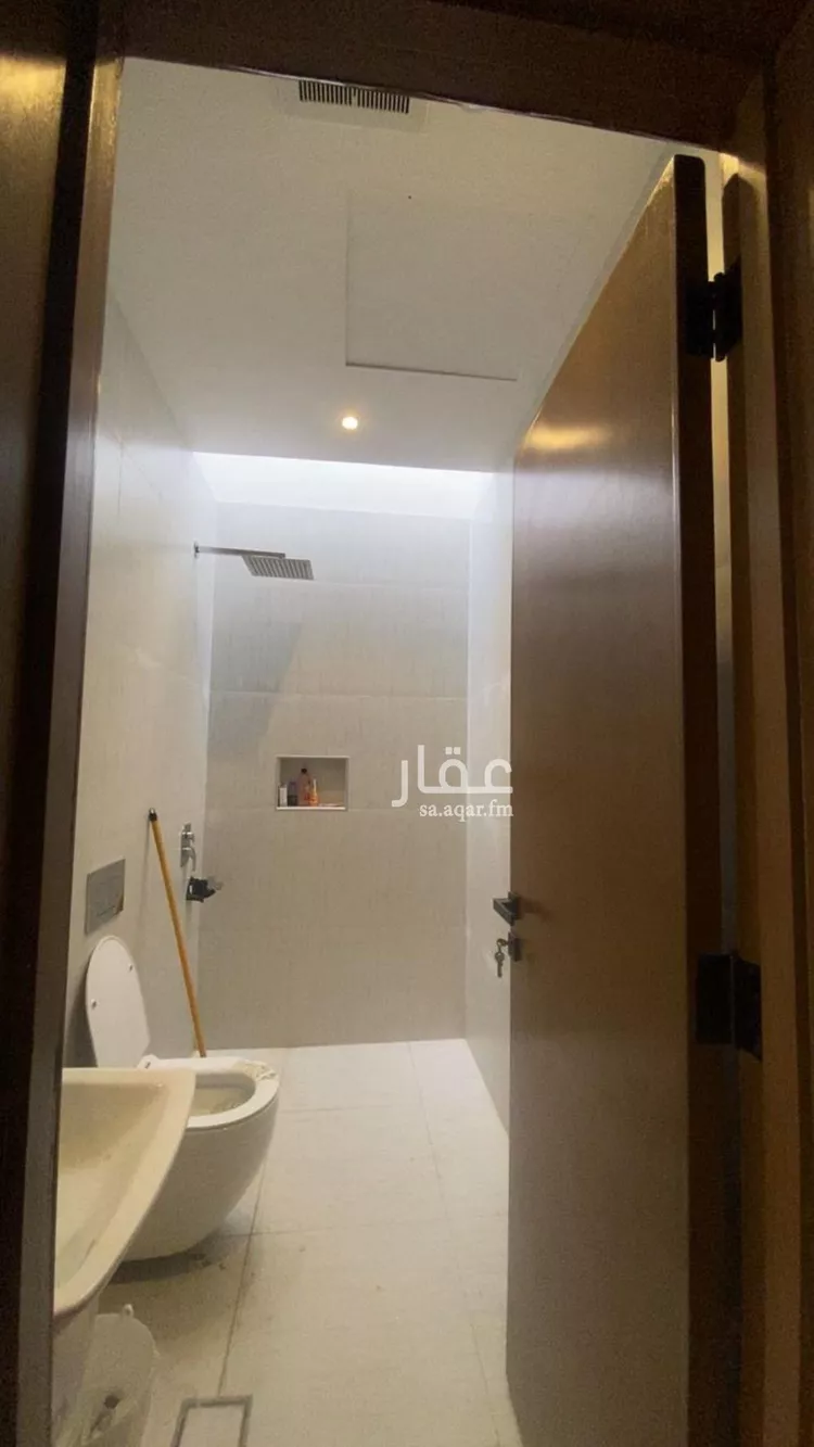فيلا للبيع في شارع رقم 402, حي المونسية, مدينة الرياض, منطقة الرياض 6