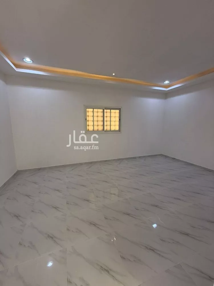 فيلا للبيع في شارع صفوان بن موهب, حي المهدية, مدينة الرياض, منطقة الرياض 1 صورة