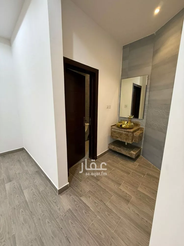 فيلا للبيع في شارع صفوان بن موهب, حي المهدية, مدينة الرياض, منطقة الرياض صورة 3