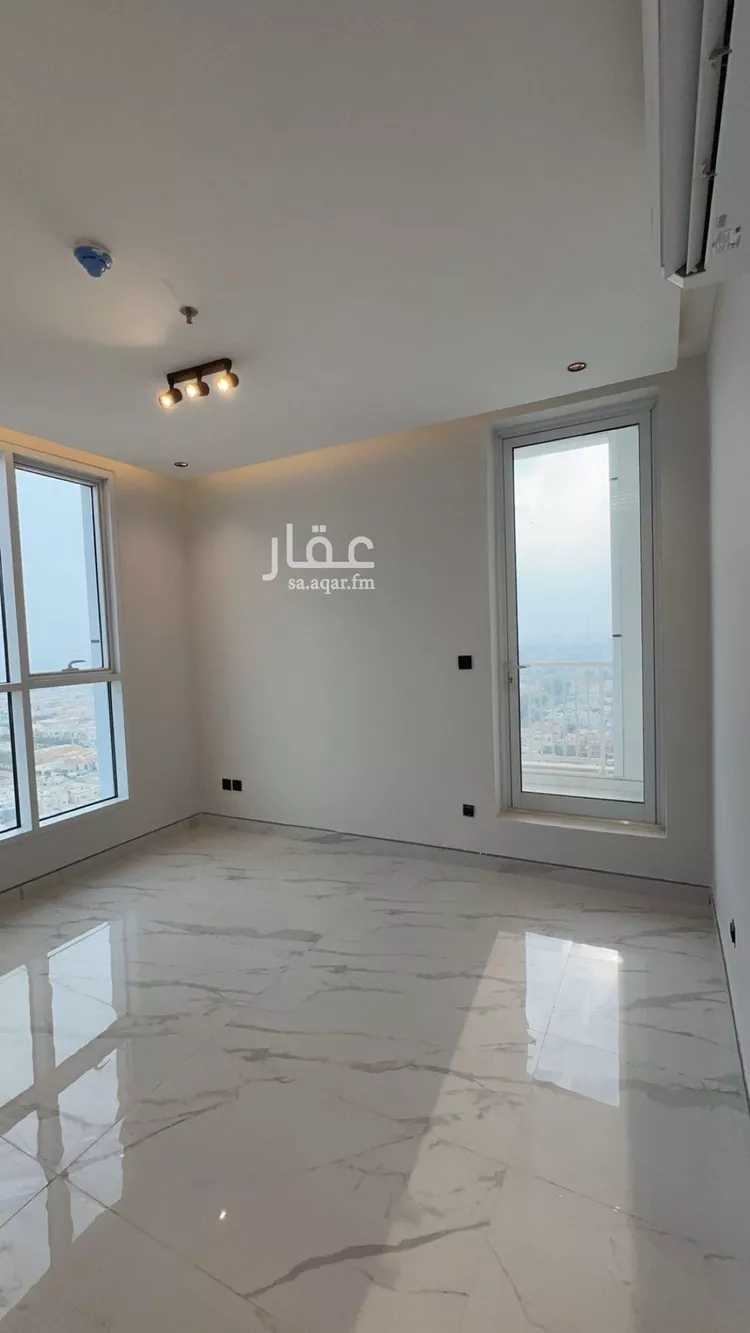 شقة للإيجار في شارع طريق الملك فهد, حي النخيل, مدينة الرياض, منطقة الرياض صورة 2