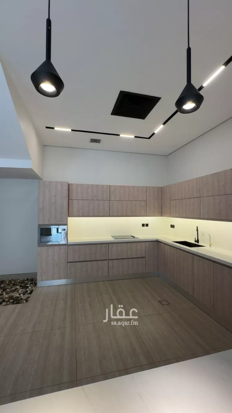 فيلا للإيجار في شارع رقم 424, حي الملقا, مدينة الرياض, منطقة الرياض صورة 2