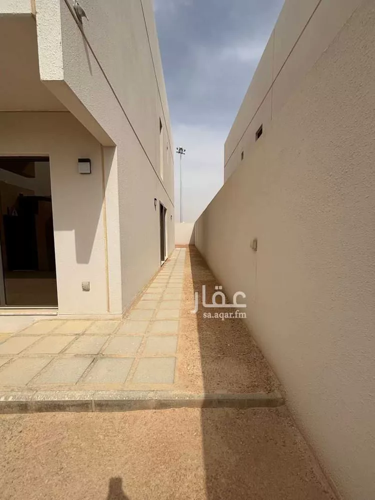 فيلا للإيجار في شارع عبدالله الهذلي, حي مطار الملك خالد الدولي, مدينة الرياض, منطقة الرياض صورة 4