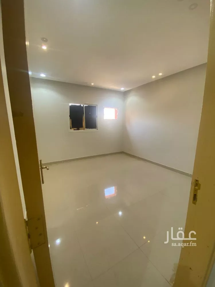 فيلا للإيجار في شارع رقم 57, حي ظهرة لبن, مدينة الرياض, منطقة الرياض صورة 2