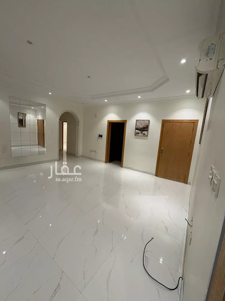 فيلا للبيع في شارع ابن رواج, حي التعاون, مدينة الرياض, منطقة الرياض صورة 3