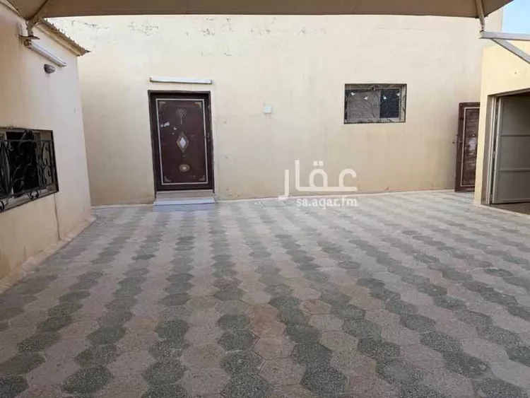 Villa for Sale in Al Kharj New Industrial Area صورة 2