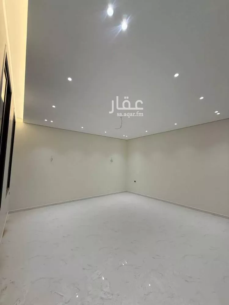 فيلا للبيع في شارع ابن ريان, حي الورود, مدينة الخرج, منطقة الرياض 10