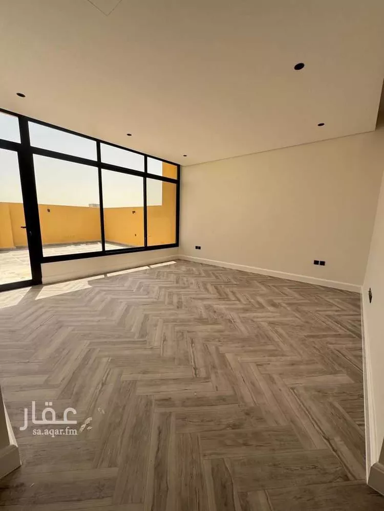 Floor for Sale in Riyadh Al Wurud