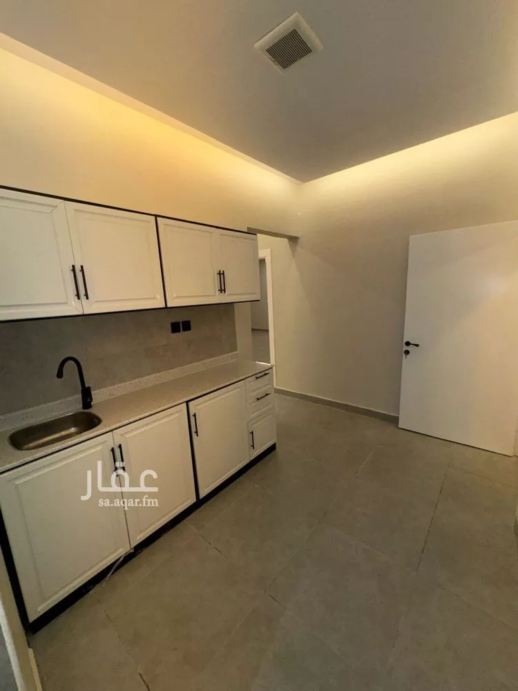 شقة للإيجار في شارع المقاماتي, حي الحمراء, مدينة الرياض, منطقة الرياض صورة 2