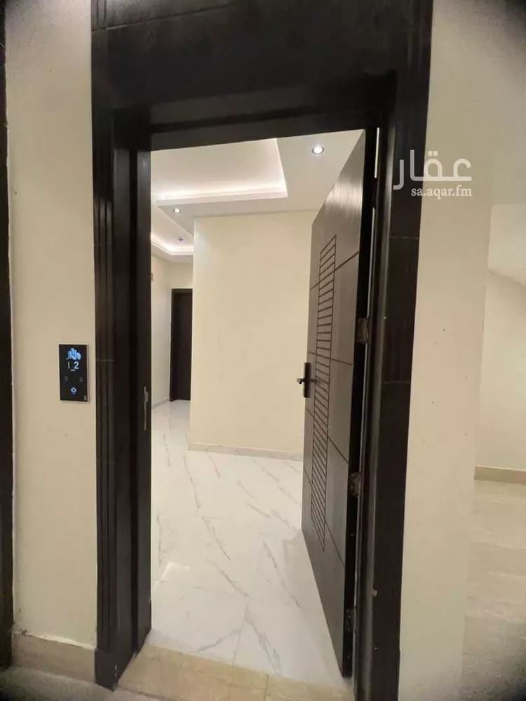 شقة للبيع في شارع محمد بن عوجان, حي الحزم, مدينة الرياض, منطقة الرياض صورة 2