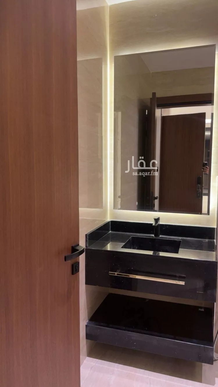 فيلا للبيع في شارع علي الواعظ, حي النرجس, مدينة الرياض, منطقة الرياض صورة 4