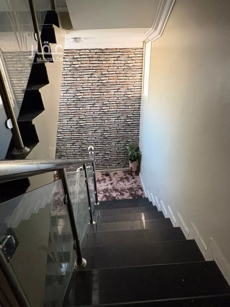 فيلا للبيع في شارع رقم 399, حي ظهرة لبن, مدينة الرياض, منطقة الرياض صورة 2