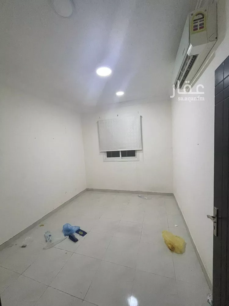 فيلا للبيع في شارع مدركة, حي اليرموك, مدينة الرياض, منطقة الرياض صورة 2