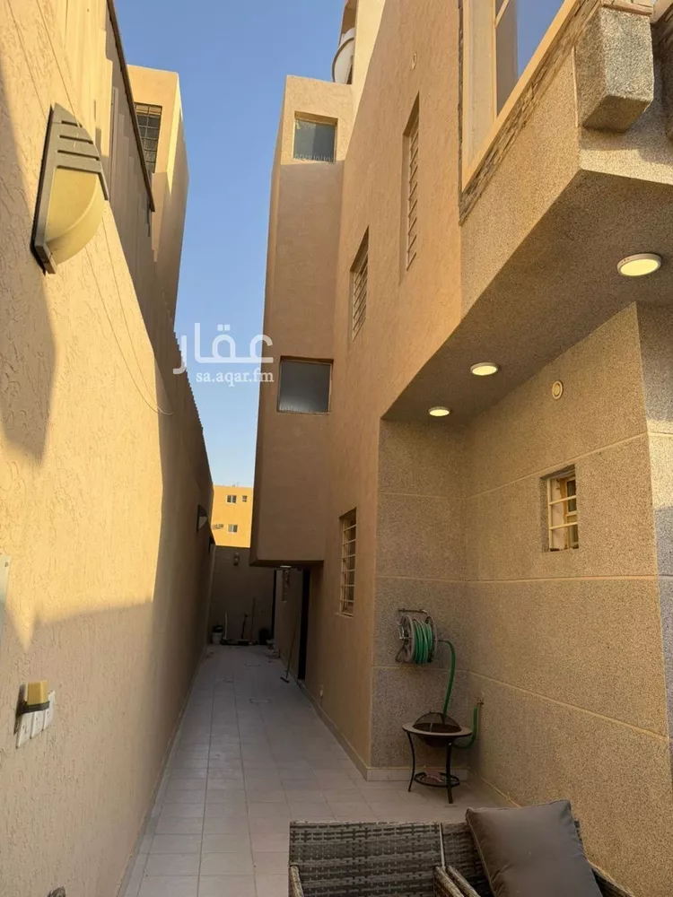 فيلا للبيع في شارع الجنادل, حي ظهرة لبن, مدينة الرياض, منطقة الرياض صورة 5