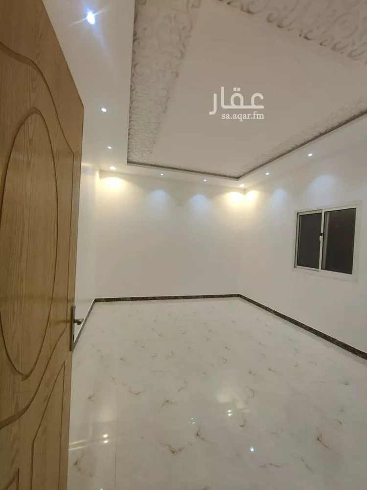 فيلا للبيع في شارع احمد بن سعد الاصبهاني, حي الرمال, مدينة الرياض, منطقة الرياض صورة 3