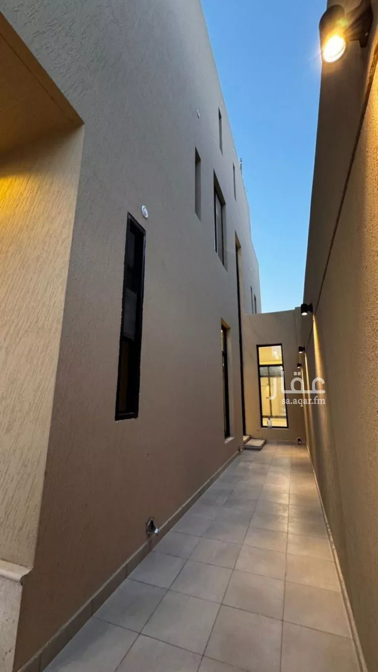 فيلا للبيع في شارع زياد بن أيوب, حي الرمال, مدينة الرياض, منطقة الرياض صورة 2