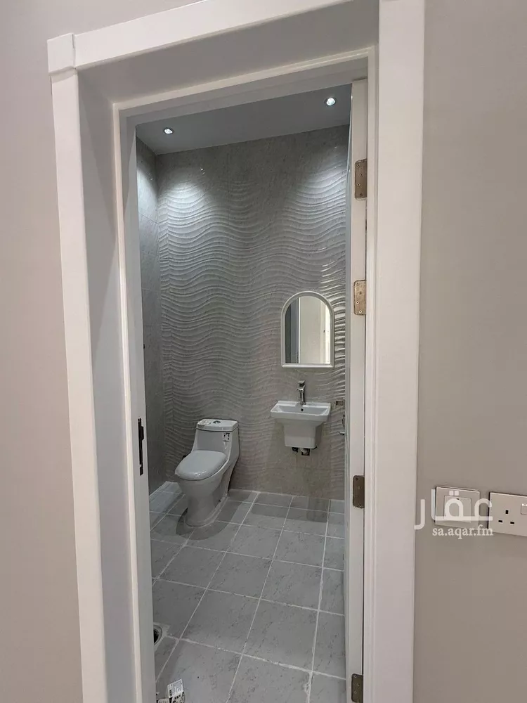 دور للبيع في شارع عبدالحميد السناري, حي عكاظ, مدينة الرياض, منطقة الرياض صورة 4