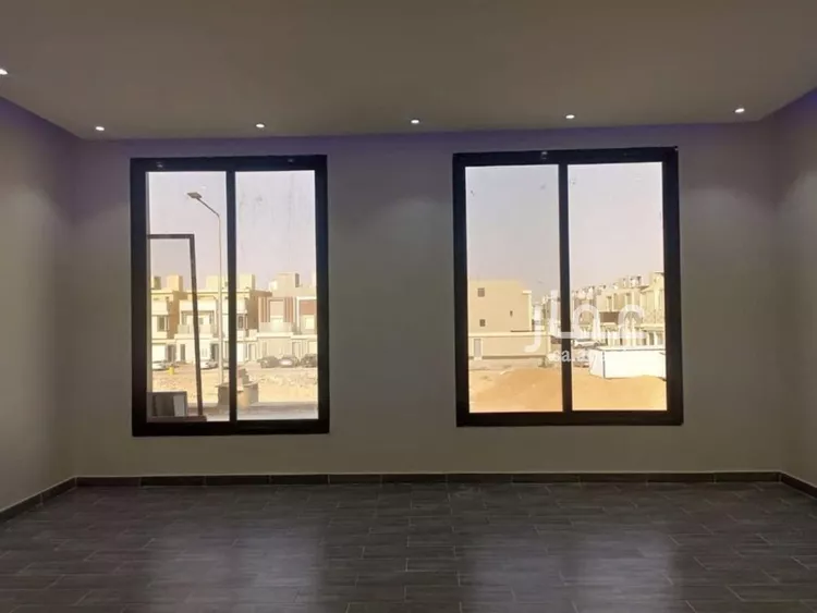 فيلا للبيع في شارع عفيفة بنت أحمد, حي الرمال, مدينة الرياض, منطقة الرياض صورة 4
