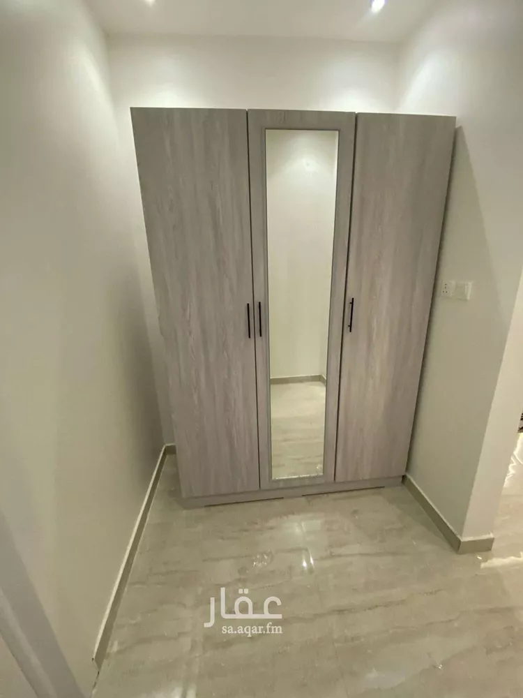 فيلا للبيع في شارع الدوائر, حي العزيزية, مدينة الرياض, منطقة الرياض صورة 4
