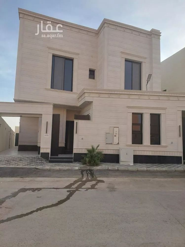 فيلا للبيع في شارع النفل, حي ظهرة لبن, مدينة الرياض, منطقة الرياض صورة 2