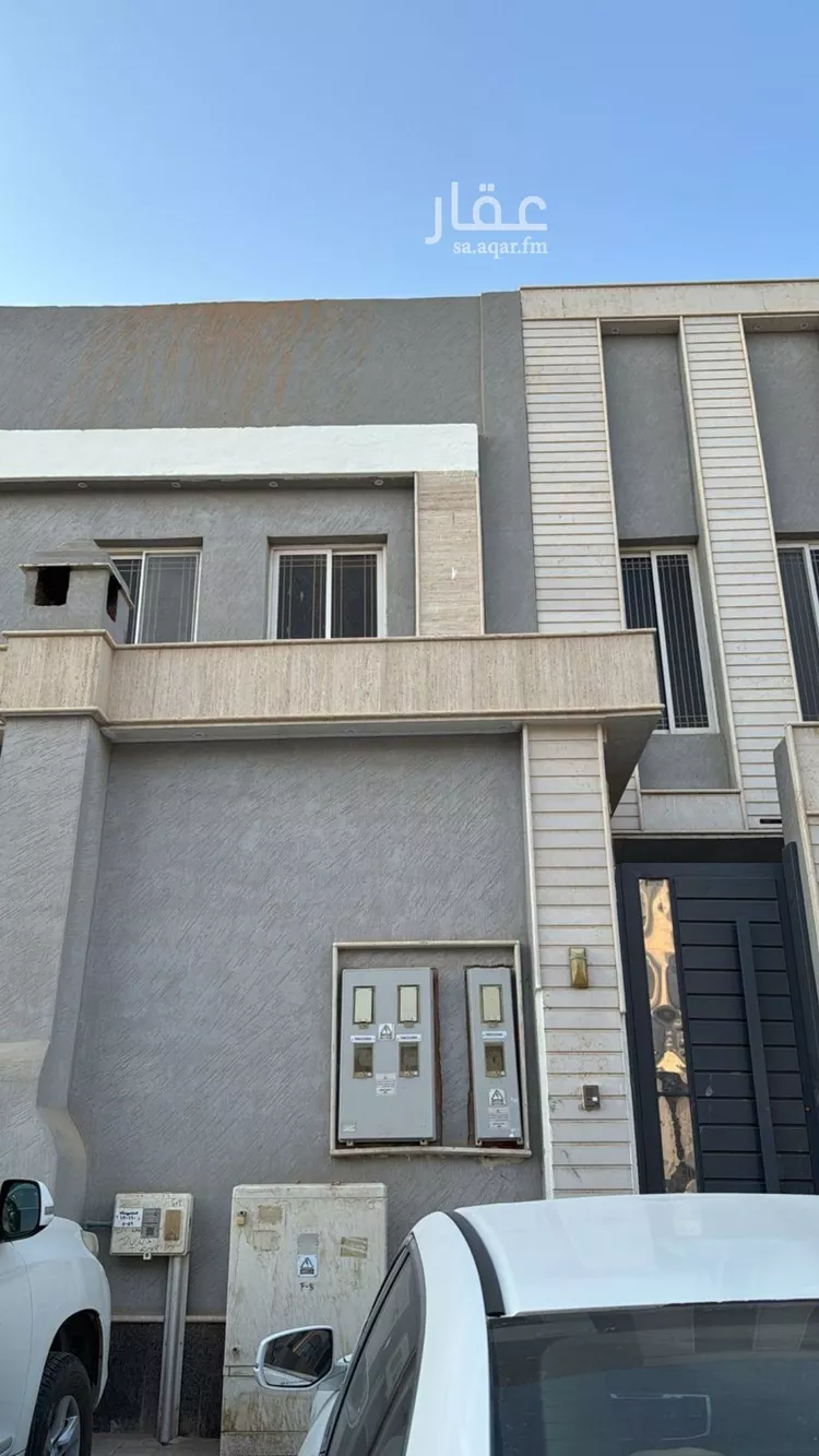 فيلا للإيجار في شارع عمر بن عبداللطيف, حي الرمال, مدينة الرياض, منطقة الرياض