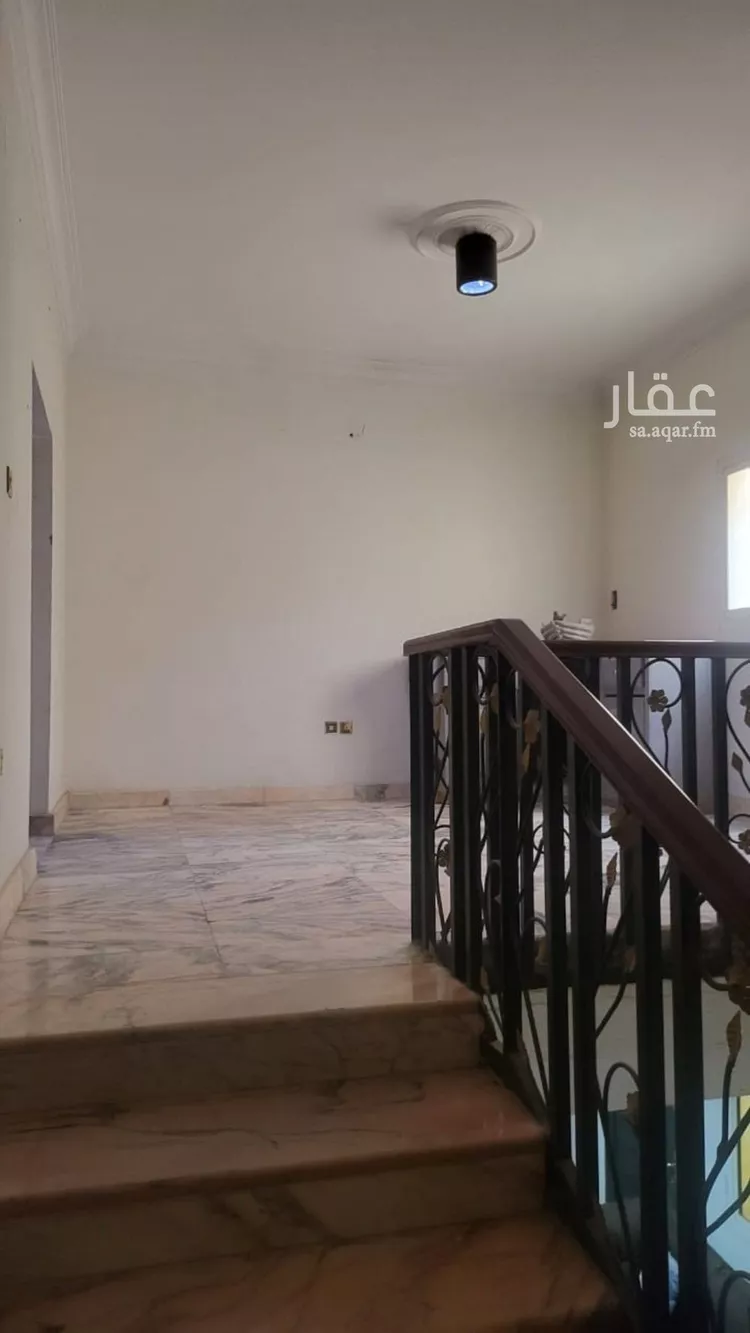 فيلا للبيع في شارع الرقميه الوسطى, حي النزهة, مدينة الرياض, منطقة الرياض صورة 5