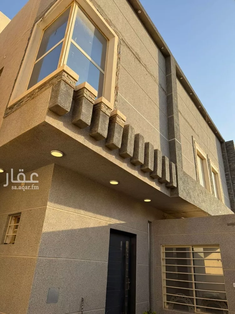 فيلا للبيع في شارع رقم 395, حي ظهرة لبن, مدينة الرياض, منطقة الرياض صورة 4