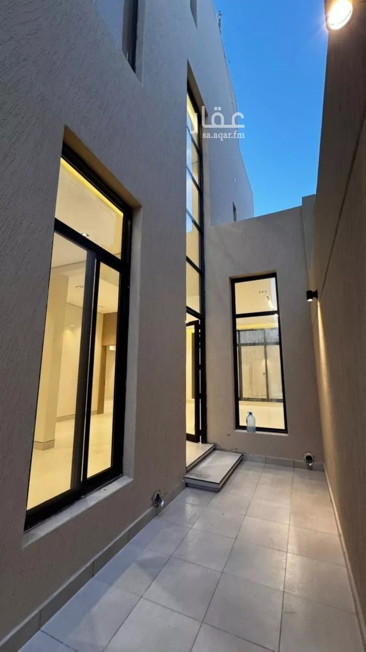 فيلا للبيع في شارع زياد بن أيوب, حي الرمال, مدينة الرياض, منطقة الرياض صورة 3