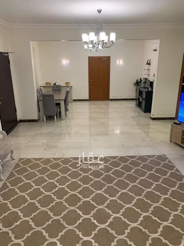 فيلا للبيع في شارع المحايدة, حي المعيزيلة, مدينة الرياض, منطقة الرياض صورة 5