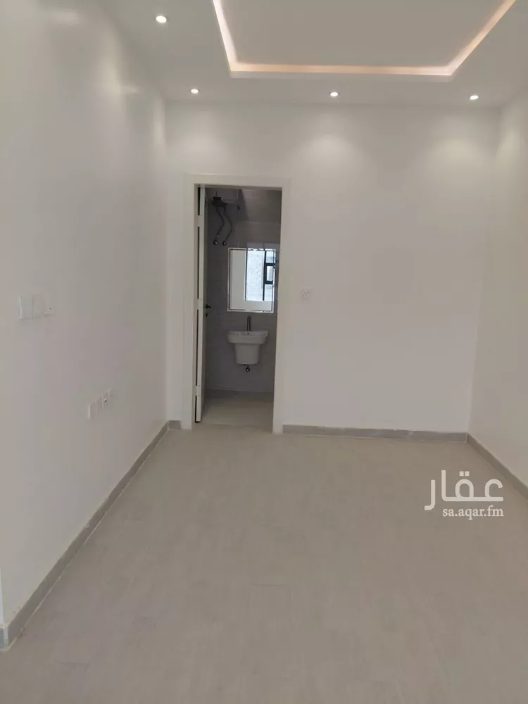 فيلا للبيع في شارع المبارز الحلبي, حي الشفاء, مدينة الرياض, منطقة الرياض صورة 4