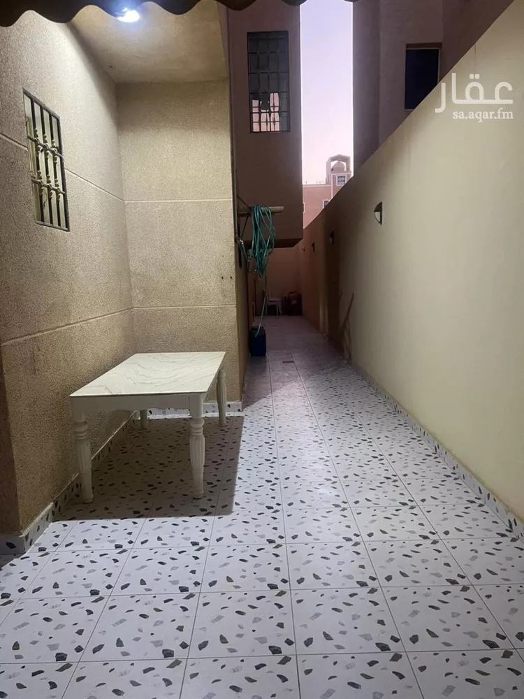 فيلا للبيع في شارع رقم 367, حي ظهرة لبن, مدينة الرياض, منطقة الرياض صورة 4