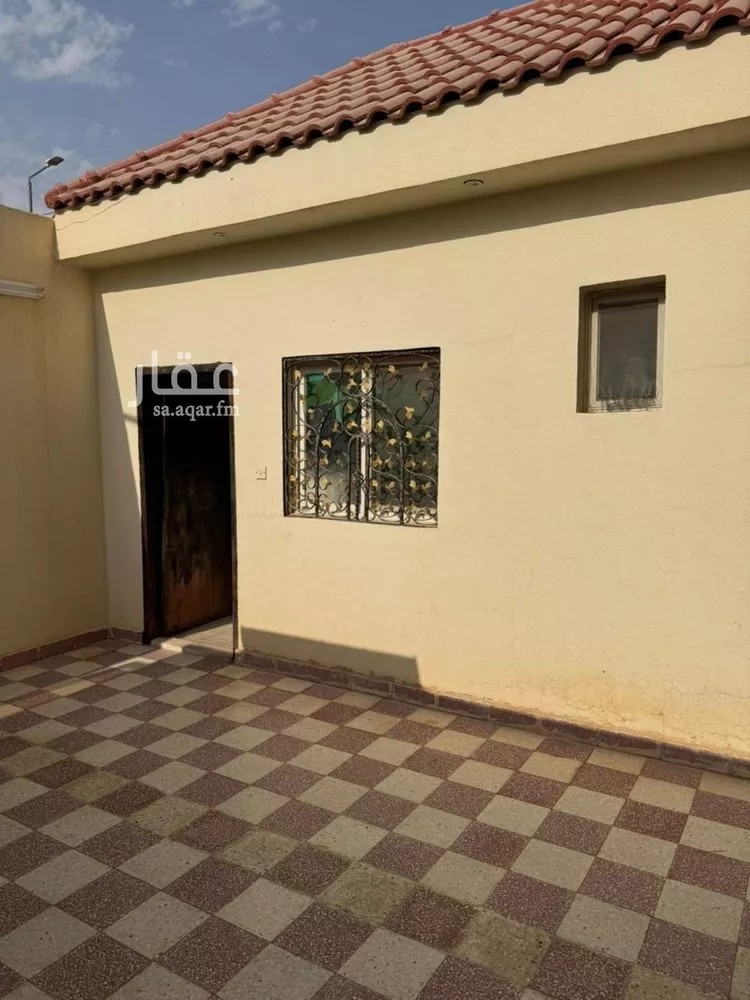 فيلا للبيع في شارع العمودية, حي إشبيلية, مدينة الرياض, منطقة الرياض صورة 5