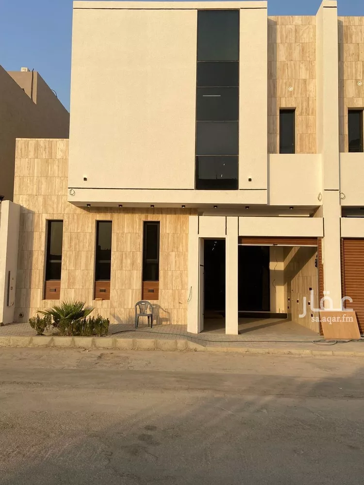 فيلا للبيع في شارع عبداللطيف بن المبارك, حي المهدية, مدينة الرياض, منطقة الرياض