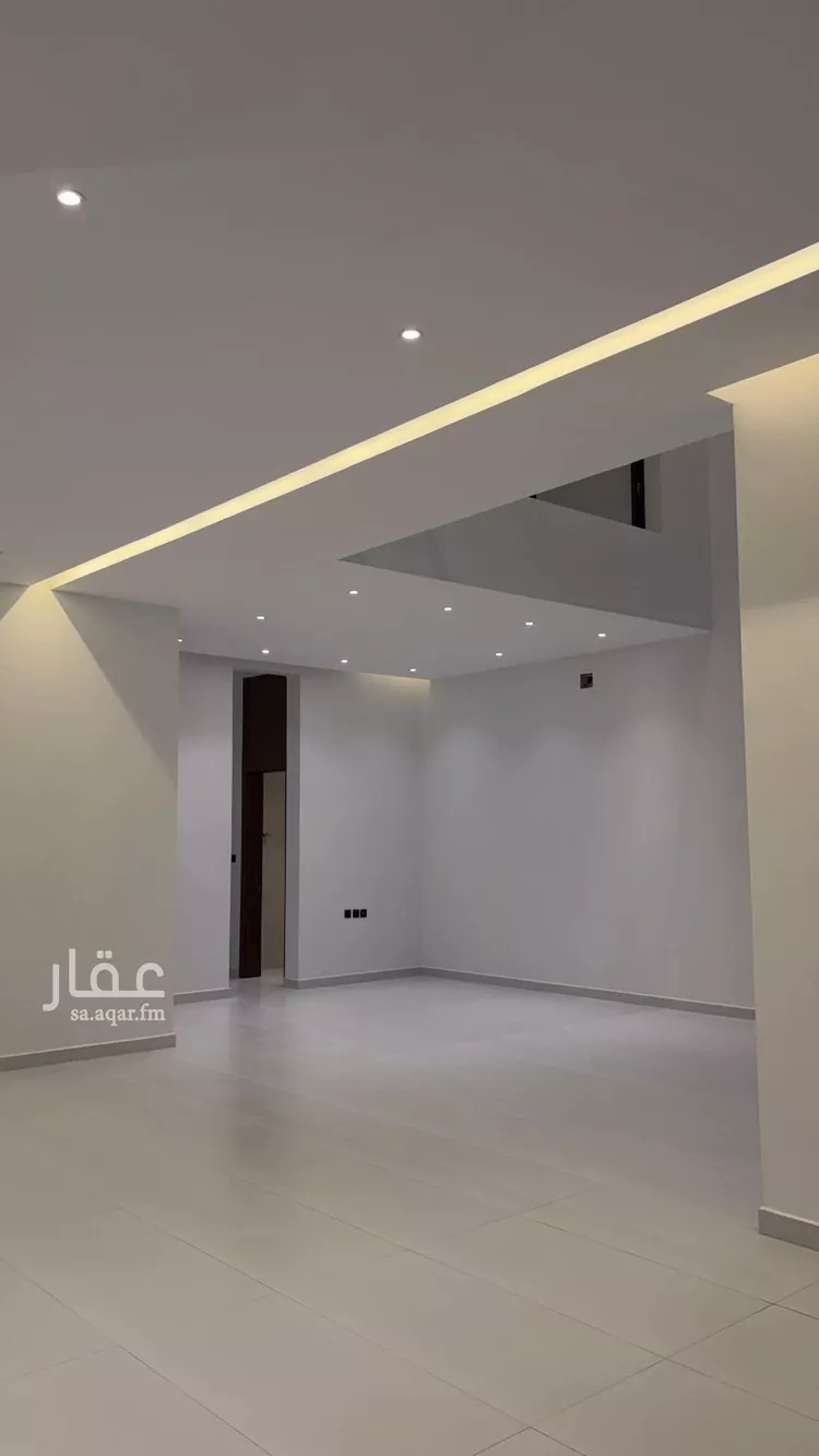 فيلا للبيع في شارع أبي نزار الصنعاني اليمني, حي المهدية, مدينة الرياض, منطقة الرياض 14