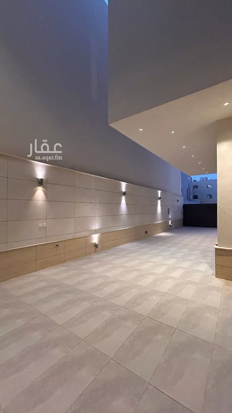 فيلا للبيع في شارع أبي نزار الصنعاني اليمني, حي المهدية, مدينة الرياض, منطقة الرياض 10