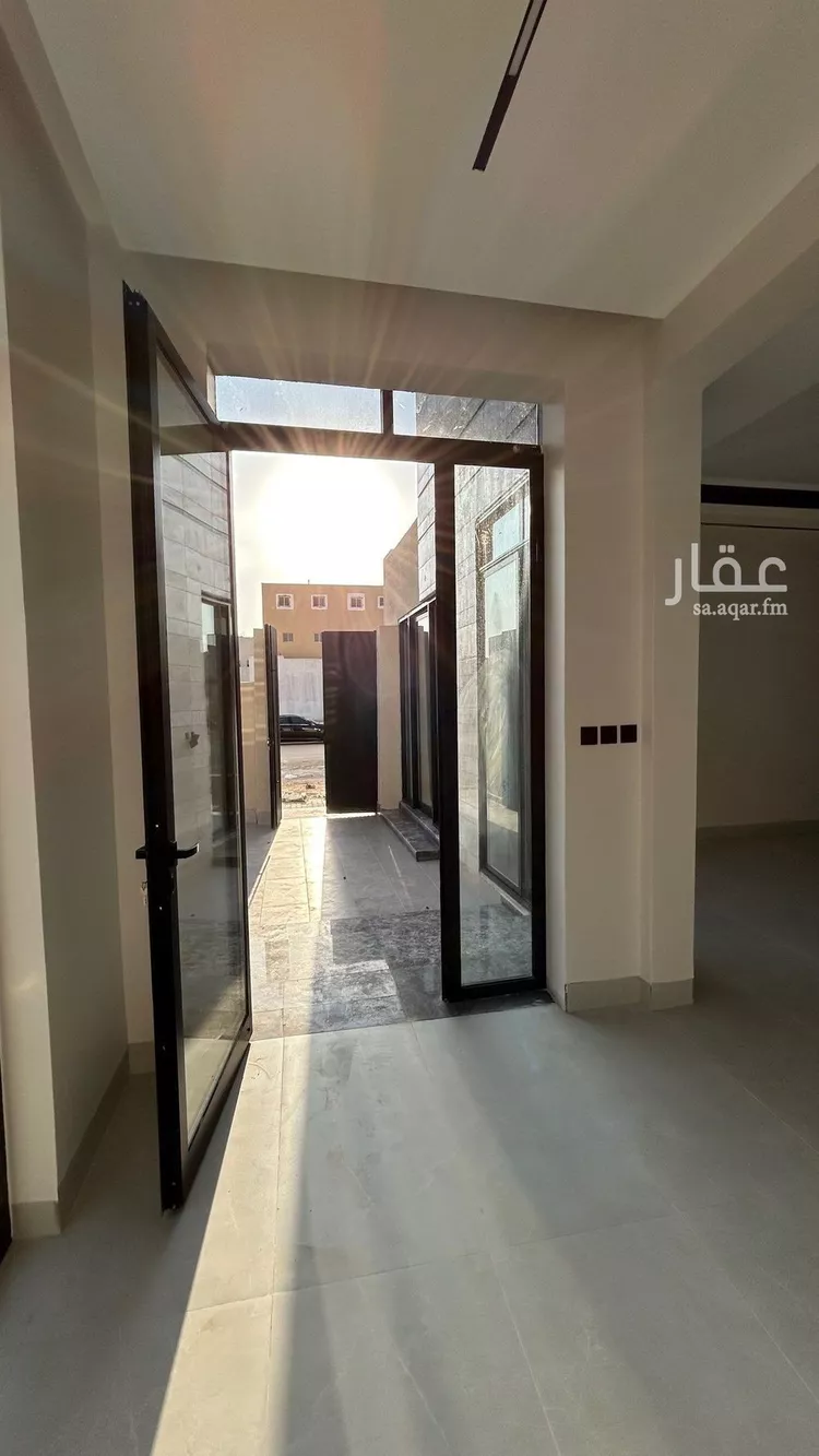 فيلا للبيع في شارع فؤاد محمد عمر توفيق, حي المهدية, مدينة الرياض, منطقة الرياض صورة 5