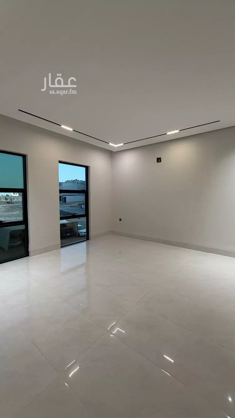 فيلا للبيع في شارع أبي نزار الصنعاني اليمني, حي المهدية, مدينة الرياض, منطقة الرياض صورة 4
