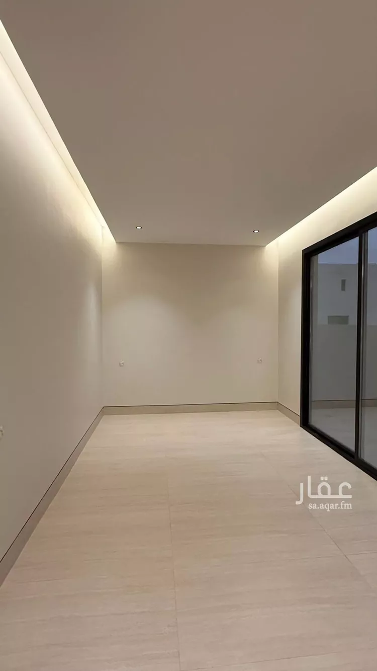 فيلا للبيع في شارع عبدالجبار بن الورد, حي المهدية, مدينة الرياض, منطقة الرياض 8