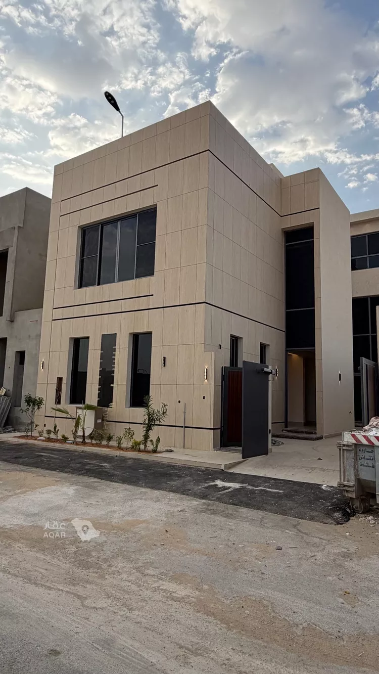 فيلا للبيع في شارع عبدالجبار بن الورد, حي المهدية, مدينة الرياض, منطقة الرياض 14